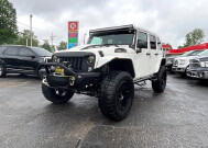 2017 Jeep Wrangler in Columbus, IN 47201 - 2325941 7