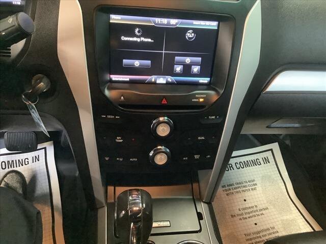 2015 Ford Explorer in Chicago, IL 60659 - 2325947 15