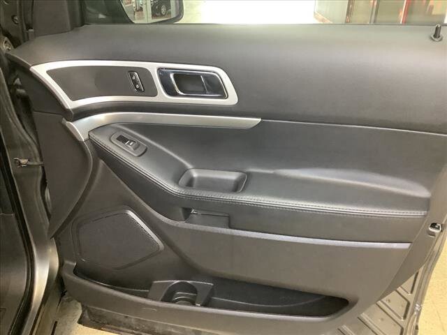 2015 Ford Explorer in Chicago, IL 60659 - 2325947 22