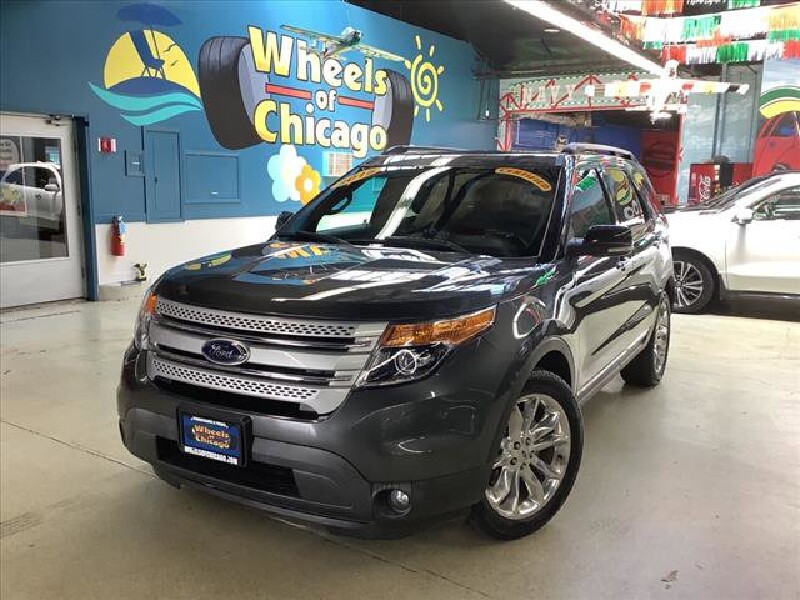 2015 Ford Explorer in Chicago, IL 60659 - 2325947