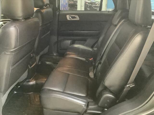 2015 Ford Explorer in Chicago, IL 60659 - 2325947 18