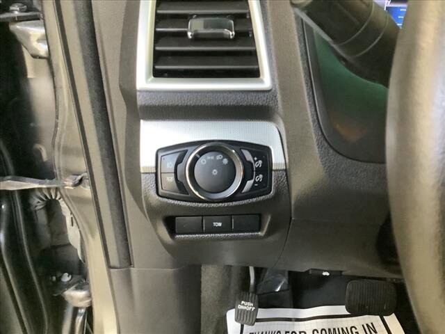 2015 Ford Explorer in Chicago, IL 60659 - 2325947 11