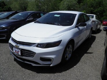 2017 Chevrolet Malibu in Barton, MD 21521