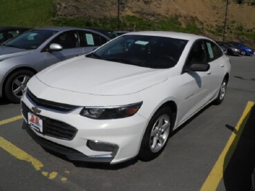 2017 Chevrolet Malibu in Barton, MD 21521