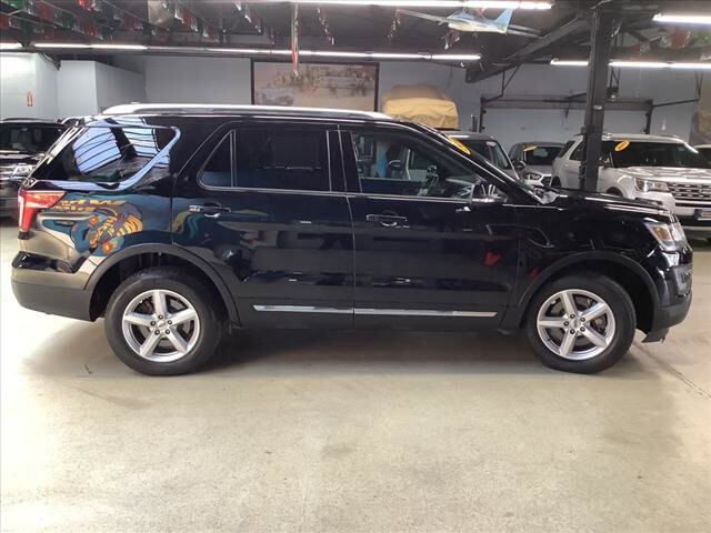 2016 Ford Explorer in Chicago, IL 60659 - 2326820 6
