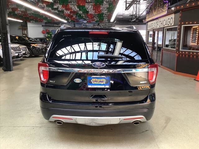 2016 Ford Explorer in Chicago, IL 60659 - 2326820 4