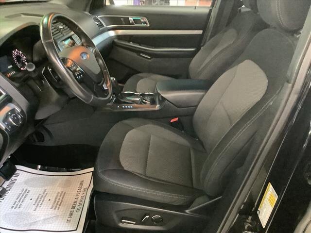 2016 Ford Explorer in Chicago, IL 60659 - 2326820 10