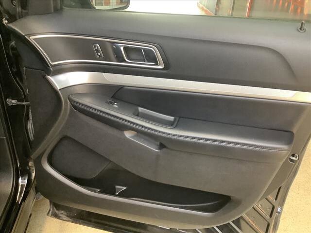 2016 Ford Explorer in Chicago, IL 60659 - 2326820 23