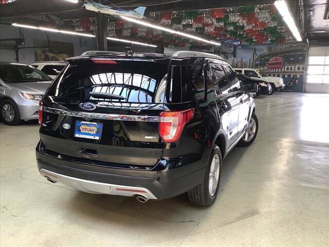 2016 Ford Explorer in Chicago, IL 60659 - 2326820 5