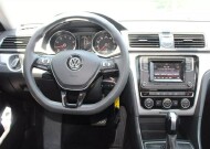 2017 Volkswagen Passat in Decatur, GA 30032 - 2326861 16