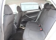 2017 Volkswagen Passat in Decatur, GA 30032 - 2326861 28