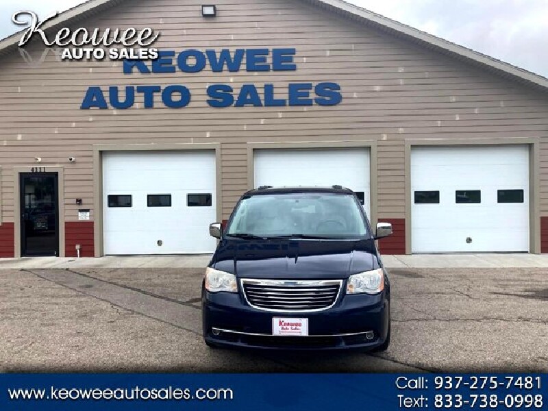 2013 Chrysler Town & Country in Dayton, OH 45414 - 2327063