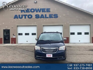 2013 Chrysler Town & Country in Dayton, OH 45414