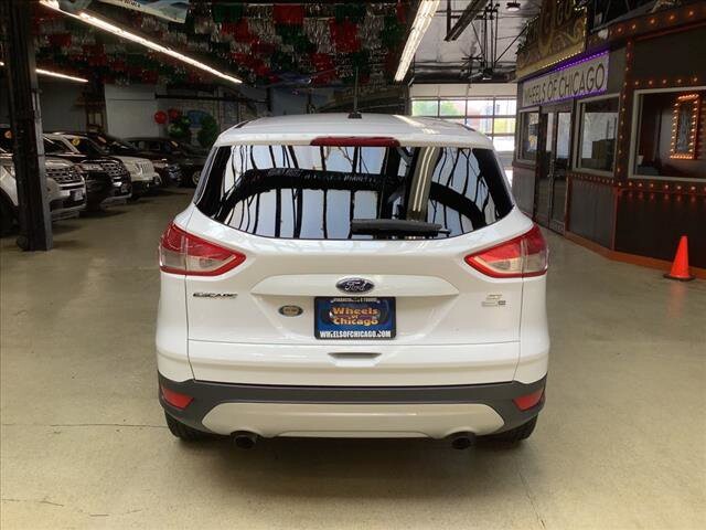 2016 Ford Escape in Chicago, IL 60659 - 2327087 4
