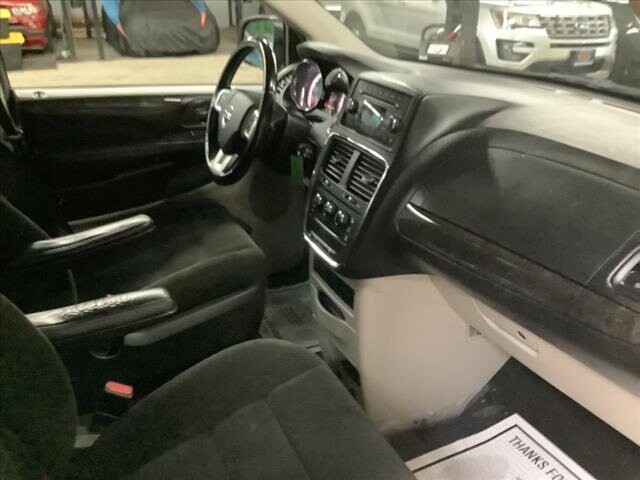 2015 Dodge Grand Caravan in Chicago, IL 60659 - 2327088 20