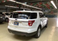 2017 Ford Explorer in Chicago, IL 60659 - 2327485 5