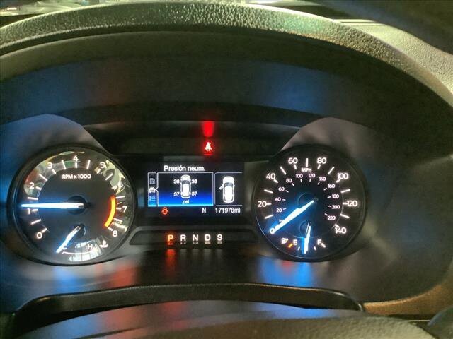 2017 Ford Explorer in Chicago, IL 60659 - 2327485 14