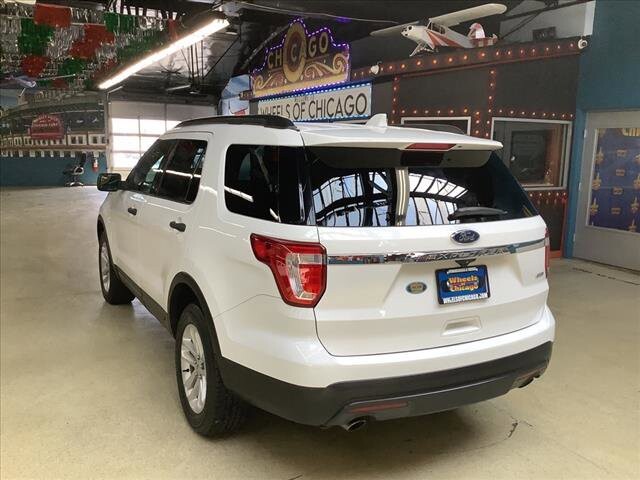 2017 Ford Explorer in Chicago, IL 60659 - 2327485 3
