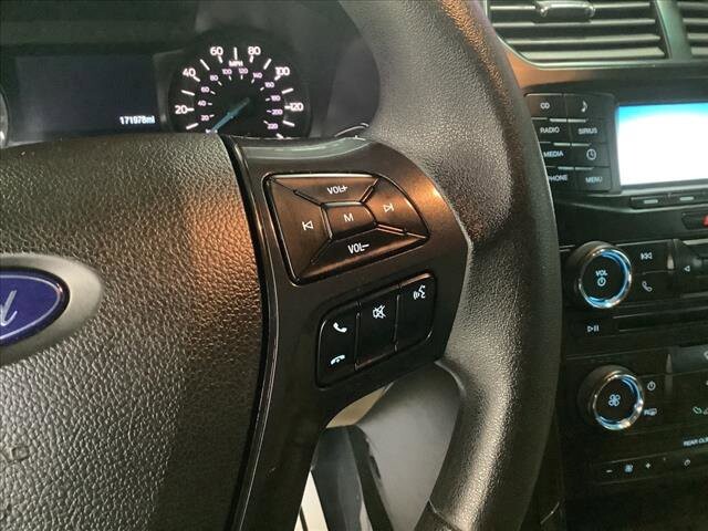 2017 Ford Explorer in Chicago, IL 60659 - 2327485 13