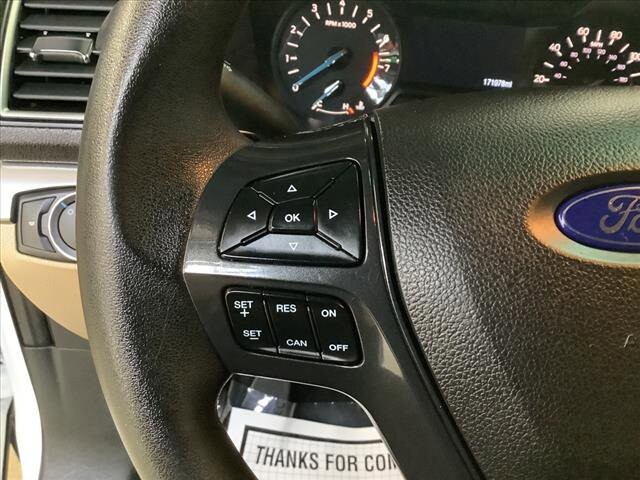 2017 Ford Explorer in Chicago, IL 60659 - 2327485 12