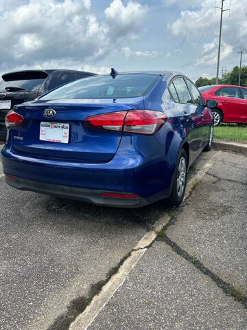 2017 Kia Forte in Commerce, GA 30529 - 2327525 4
