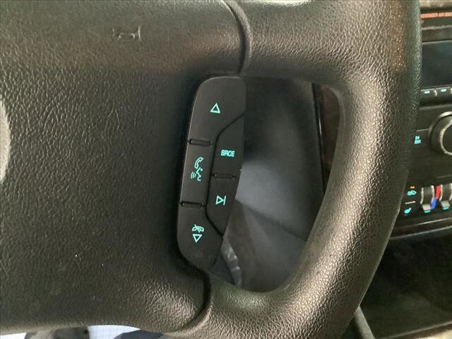 2016 Chevrolet Impala in Chicago, IL 60659 - 2328012 13