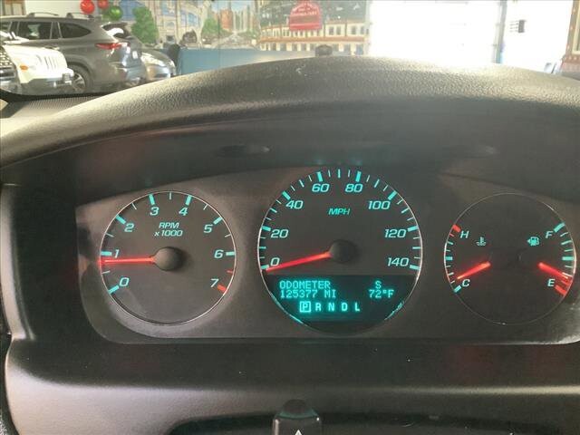 2016 Chevrolet Impala in Chicago, IL 60659 - 2328012 14