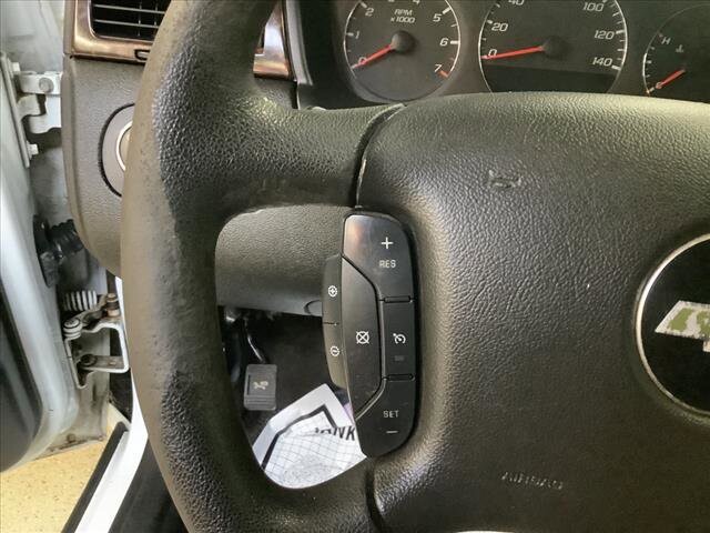 2016 Chevrolet Impala in Chicago, IL 60659 - 2328012 12