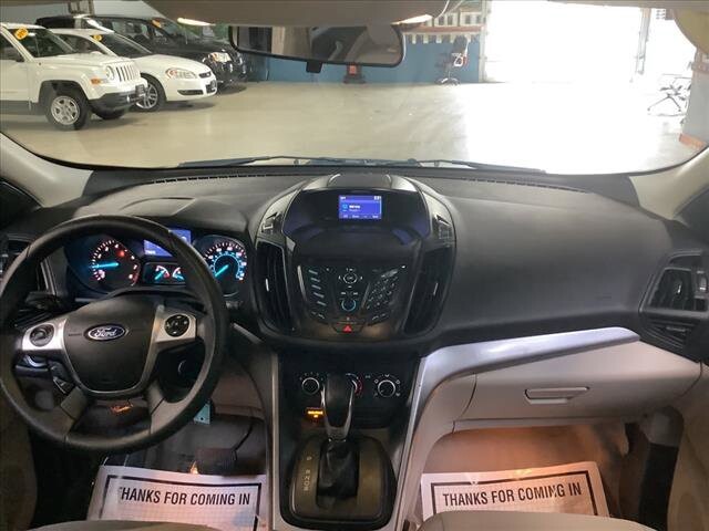 2015 Ford Escape in Chicago, IL 60659 - 2328667 20