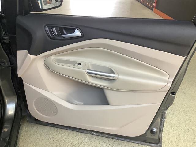 2015 Ford Escape in Chicago, IL 60659 - 2328667 21