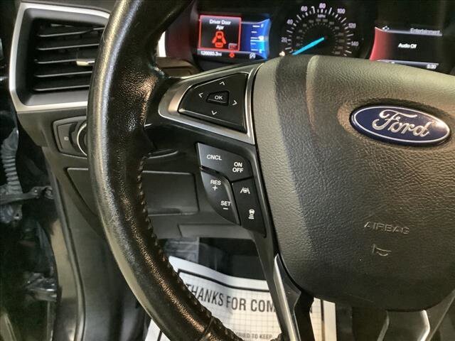 2019 Ford Edge in Chicago, IL 60659 - 2329258 12