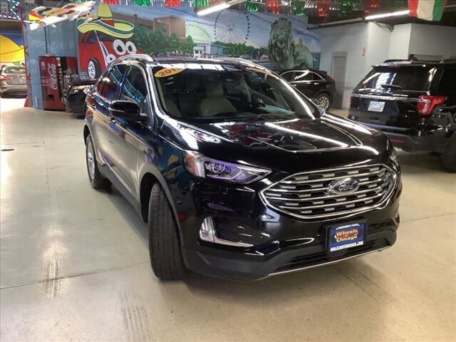 2019 Ford Edge in Chicago, IL 60659 - 2329258 7