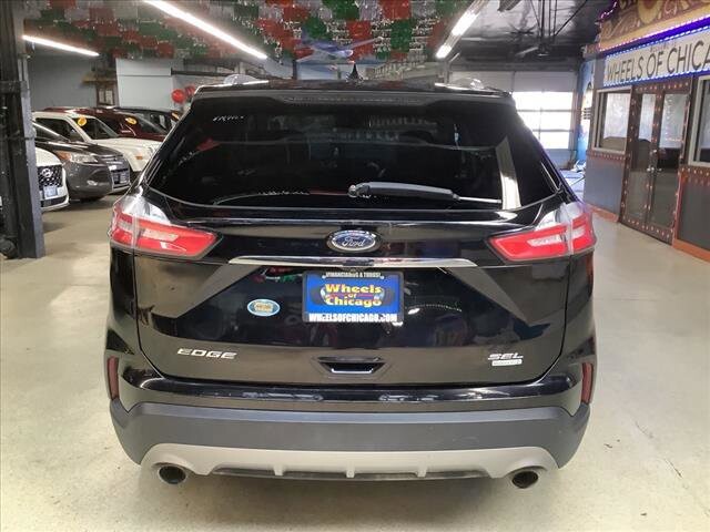 2019 Ford Edge in Chicago, IL 60659 - 2329258 4