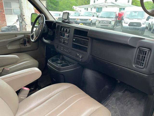 2014 Chevrolet Express 2500 in Blauvelt, NY 10913 - 2329620 34