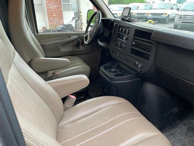 2014 Chevrolet Express 2500 in Blauvelt, NY 10913 - 2329620 29