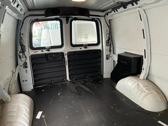 2014 Chevrolet Express 2500 in Blauvelt, NY 10913 - 2329620 74