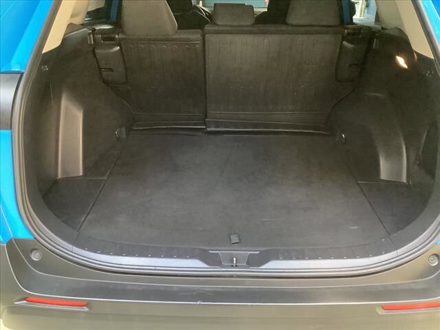 2019 Toyota RAV4 in Chicago, IL 60659 - 2329645 22