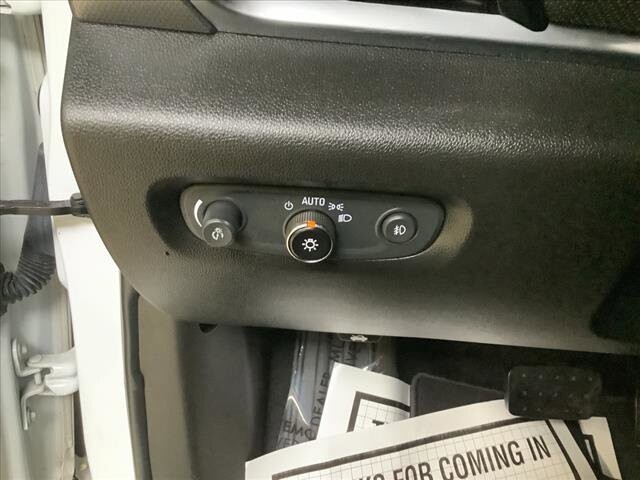 2019 Chevrolet Traverse in Chicago, IL 60659 - 2329916 11