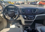2017 Chrysler Pacifica in Anderson, IN 46013 - 2329934 19