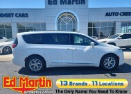 2017 Chrysler Pacifica in Anderson, IN 46013 - 2329934 1