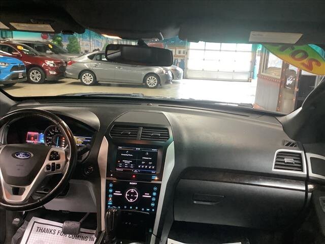 2013 Ford Explorer in Chicago, IL 60659 - 2329953 23