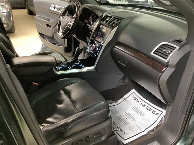 2013 Ford Explorer in Chicago, IL 60659 - 2329953 25