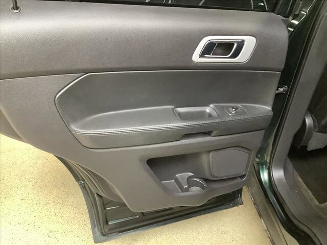 2013 Ford Explorer in Chicago, IL 60659 - 2329953 19