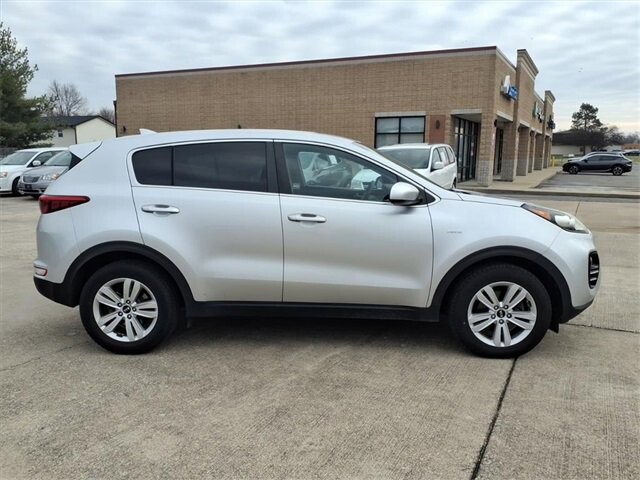2018 Kia Sportage in Troy, IL 62294-1376 - 2329954 28