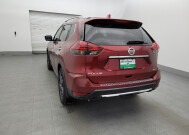 2018 Nissan Rogue in Clearwater, FL 33764 - 2330396 6