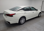 2020 Nissan Altima in Indianapolis, IN 46219 - 2330912 10