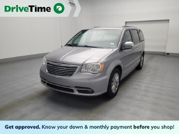 2014 Chrysler Town & Country in Conyers, GA 30094