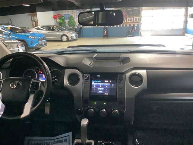 2017 Toyota Tundra in Chicago, IL 60659 - 2332110 19