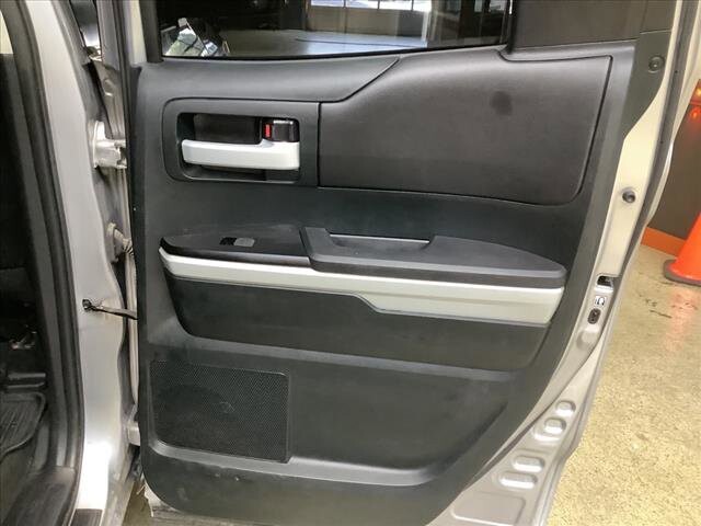 2017 Toyota Tundra in Chicago, IL 60659 - 2332110 18