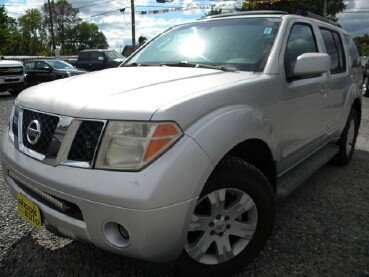 2005 Nissan Pathfinder in New Philadelphia, OH 44663